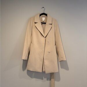 Elegant Cream Women's Coat